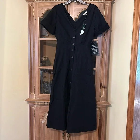 Black Kate Maxi Dress
TUCKERNUCK - Picture 6 of 10